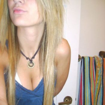 Esthere - Rueyres-St-Laurent - Fribourg | Strip Tease