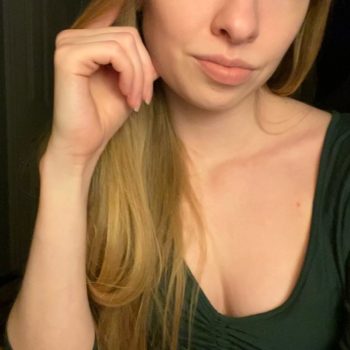 Amelina - Ambrì - Tessin | Strip Tease