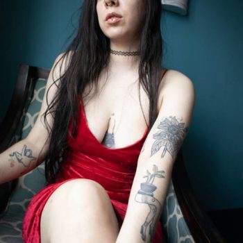 Tanja - Aquila - Tessin | Strip Tease