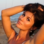 Fama - Habsburg - Argovie | Strip Tease