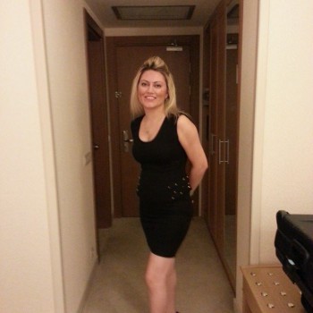 Suzi - Ardez - Grisons | Strip Tease