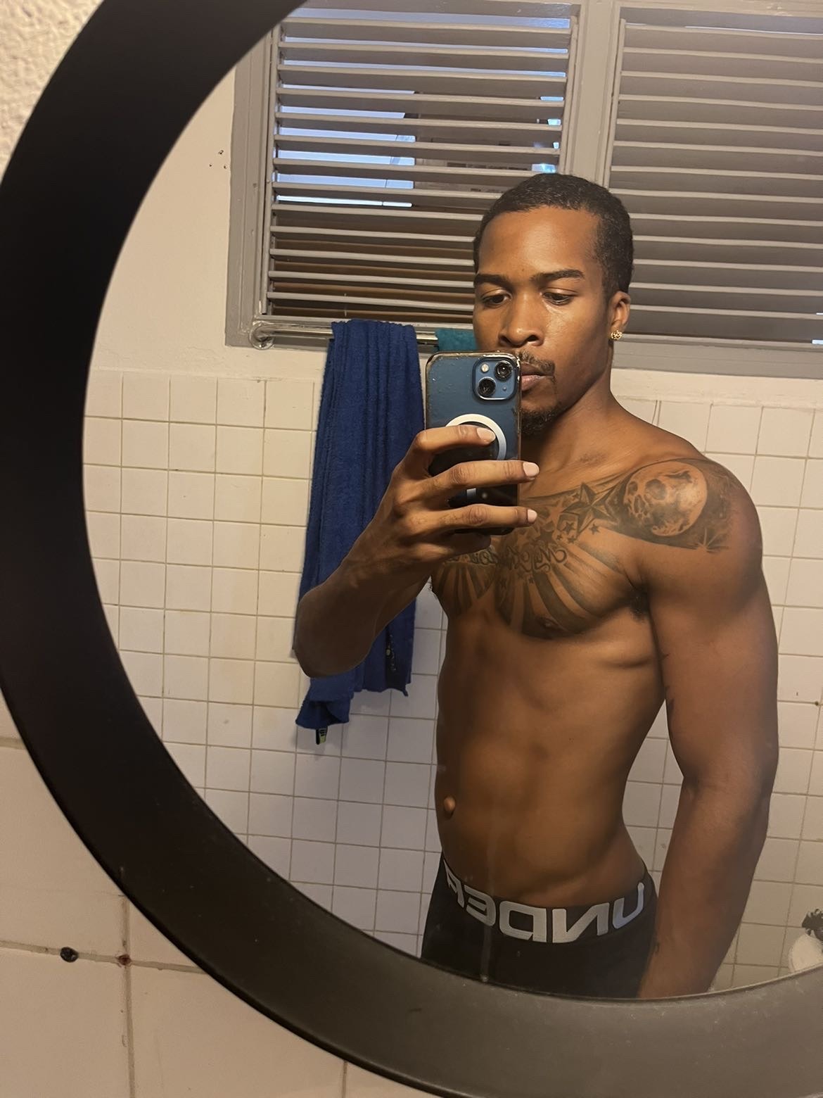 Abasse - Rivaz - Vaud | Strip Tease