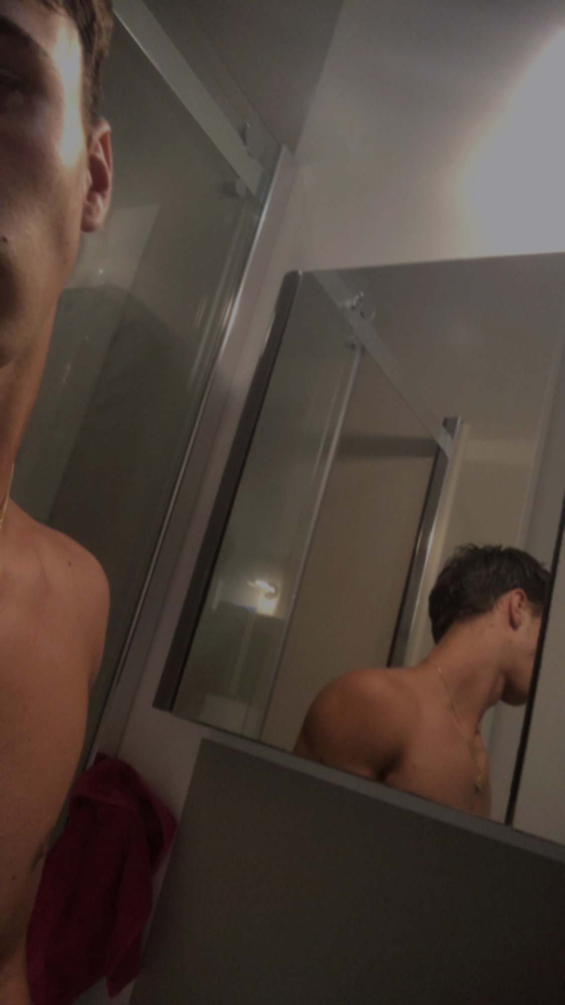 Ryless - Villarsel-le-Gibloux - Fribourg | Strip Tease