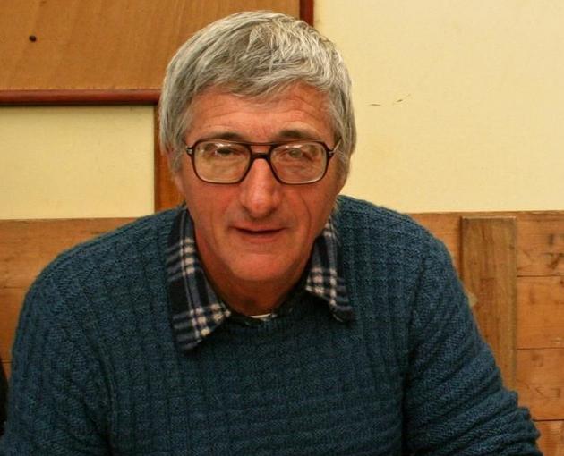 Brent - Aldesago - Tessin | Strip Tease