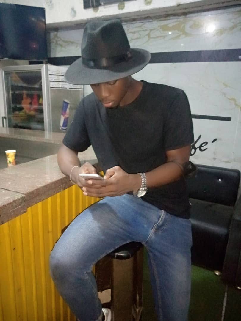 Marinho - Roveredo GR - Grisons | Strip Tease