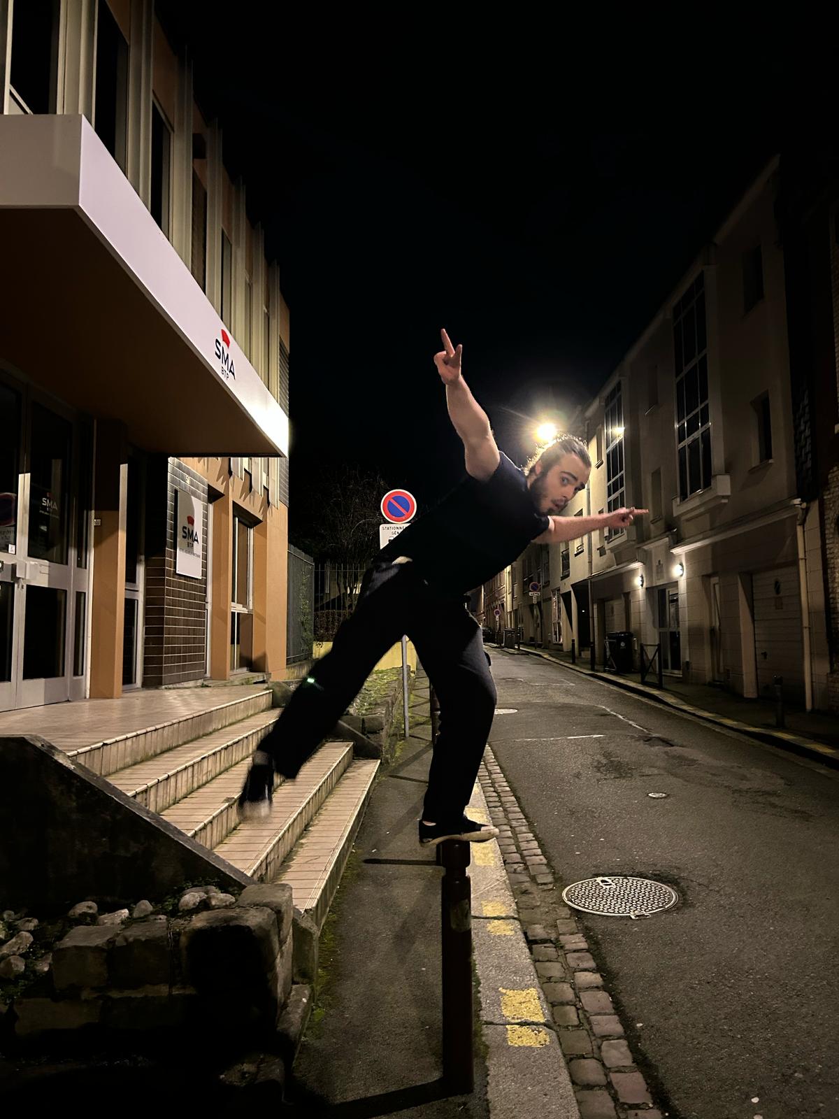 Arjun - Oberösch - Berne | Strip Tease