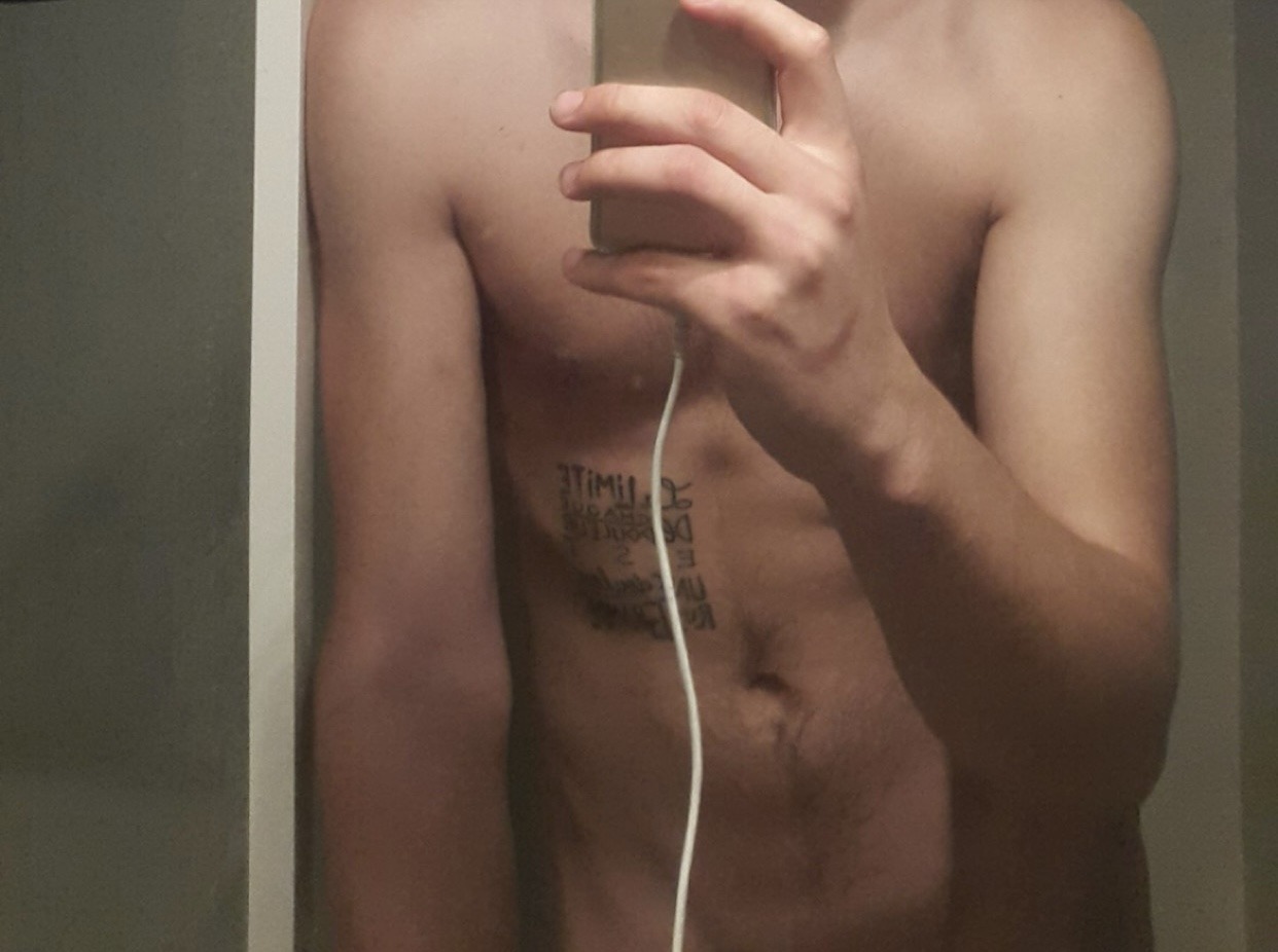 Mouner - Montagny-les-Monts - Fribourg | Strip Tease