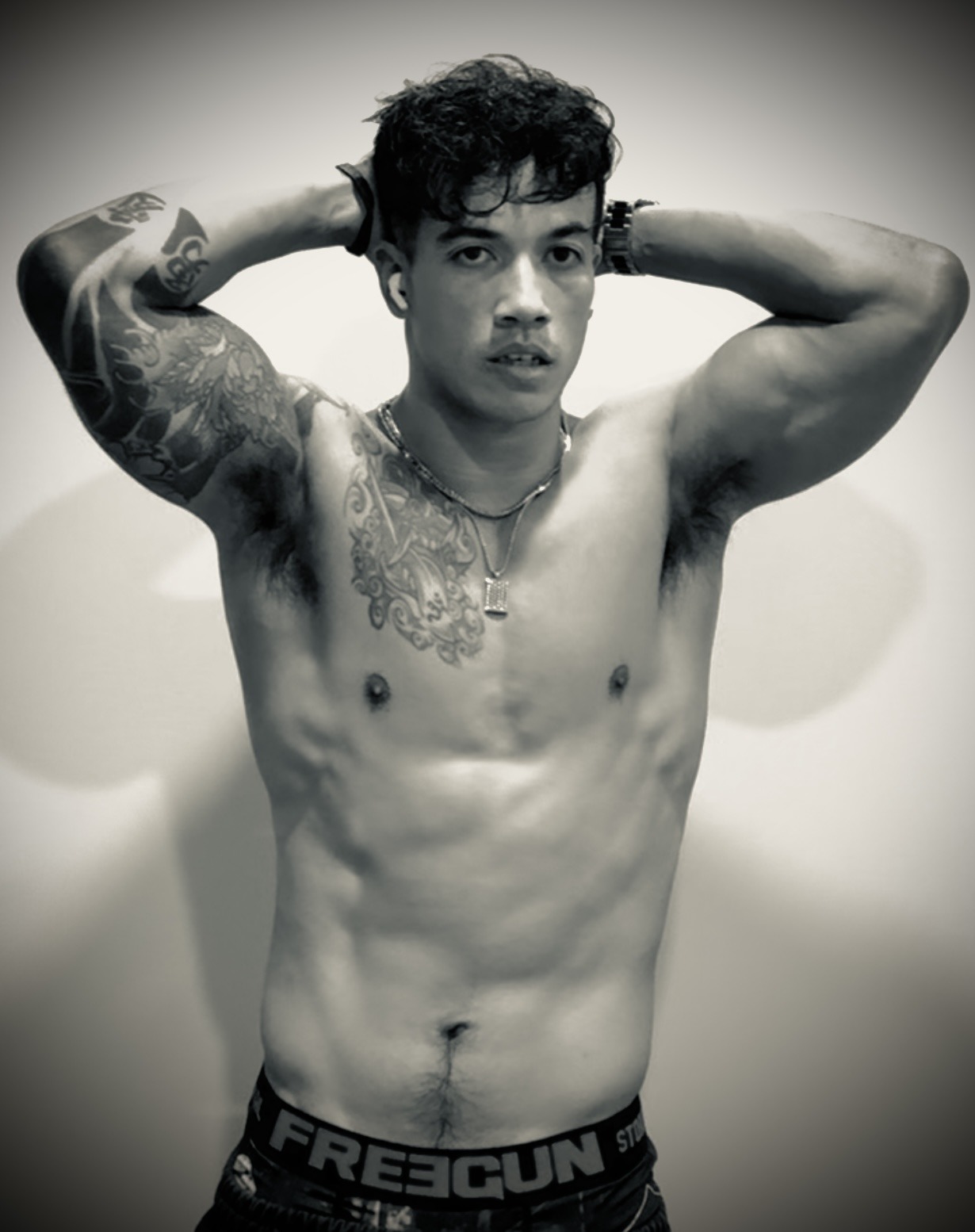 Ahamed - Iseo - Tessin | Strip Tease