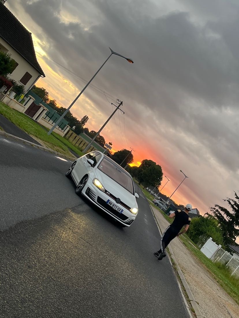 Adin - Le Sentier - Vaud | Strip Tease