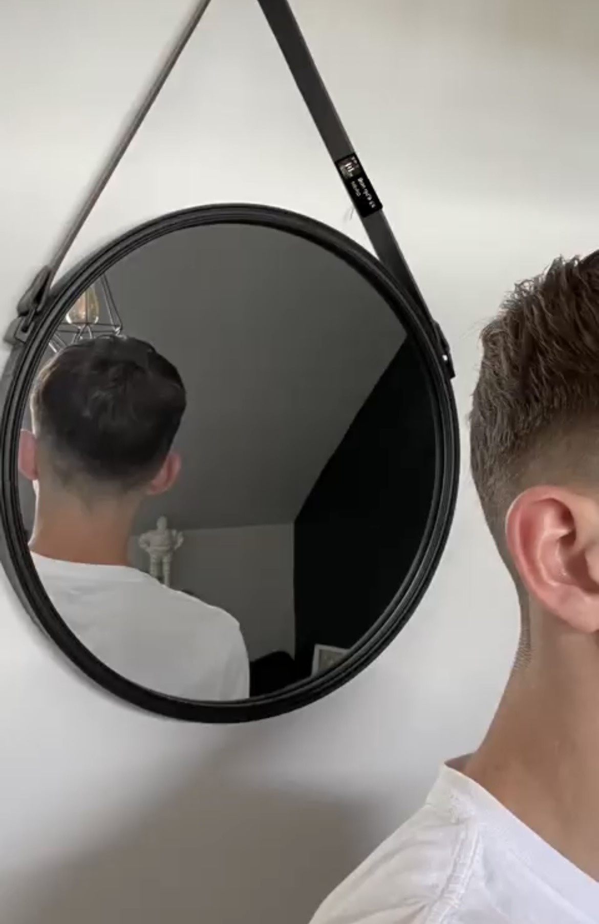 Achour - Castelrotto - Tessin | Strip Tease