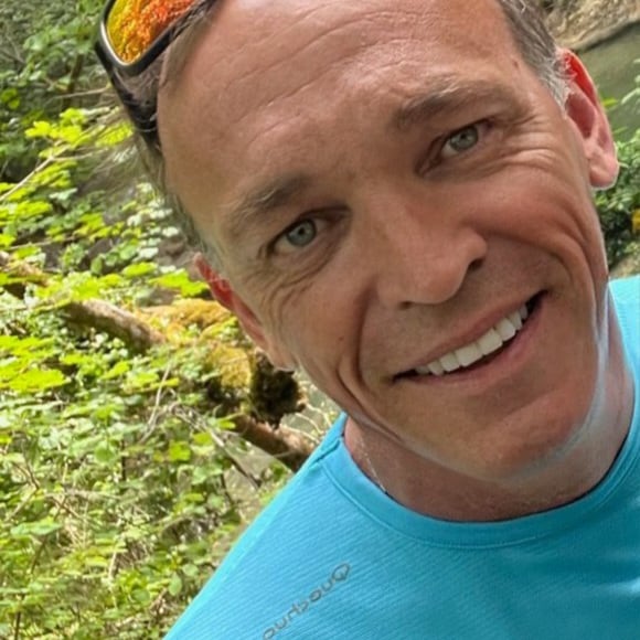 Nidhal - Ueken - Argovie | Strip Tease