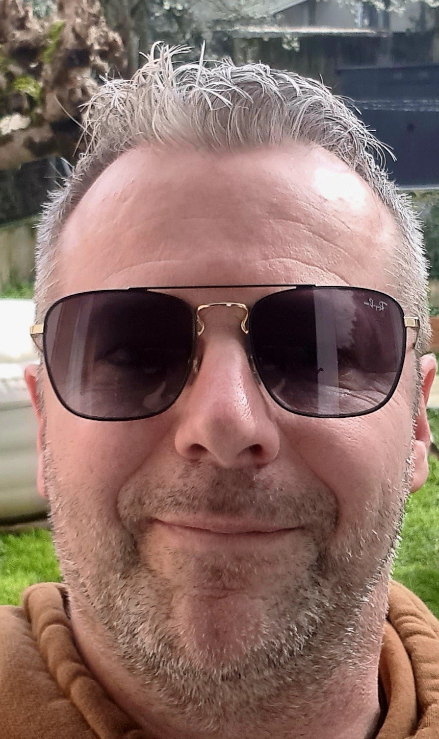 Luigi - Mülligen - Argovie | Strip Tease