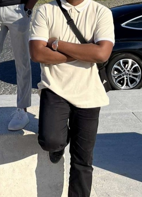 Travys - Rossura - Tessin | Strip Tease