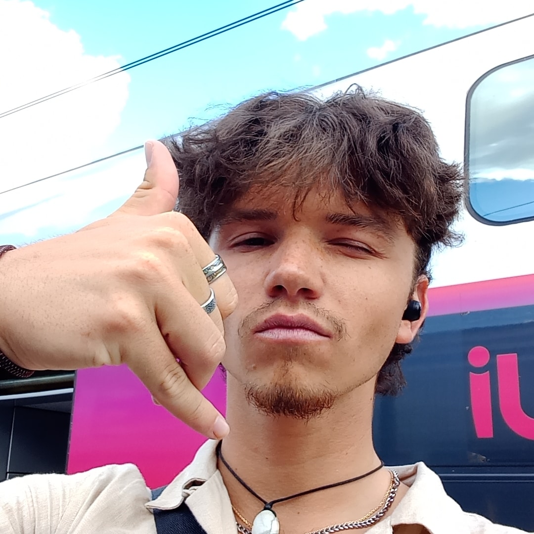 Emryck - Les Emibois - Jura | Strip Tease