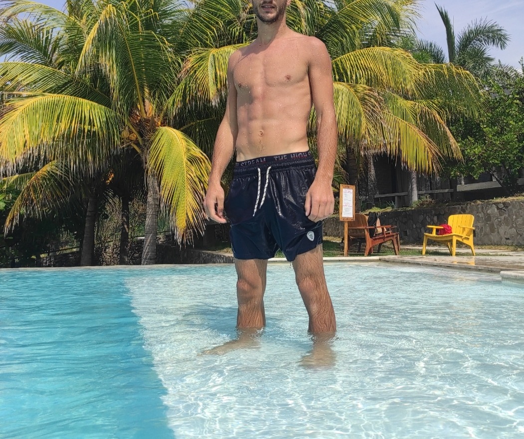 Kyliann - Rekingen AG - Argovie | Strip Tease