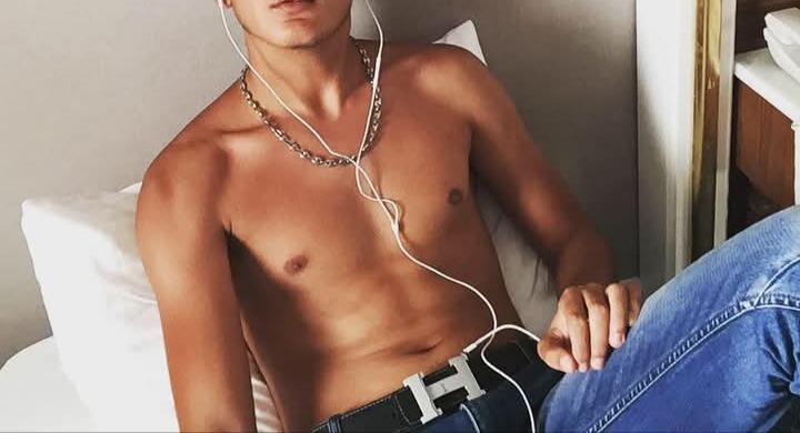 Mohamed-youssef - Bogno - Tessin | Strip Tease