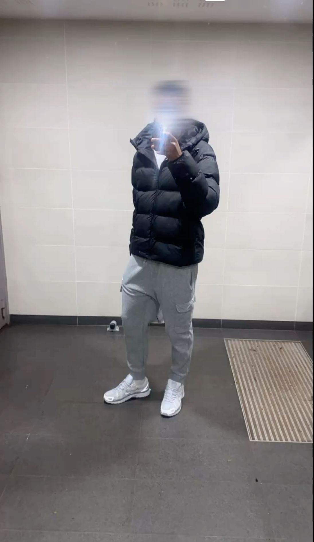 Jacem - Giornico - Tessin | Strip Tease