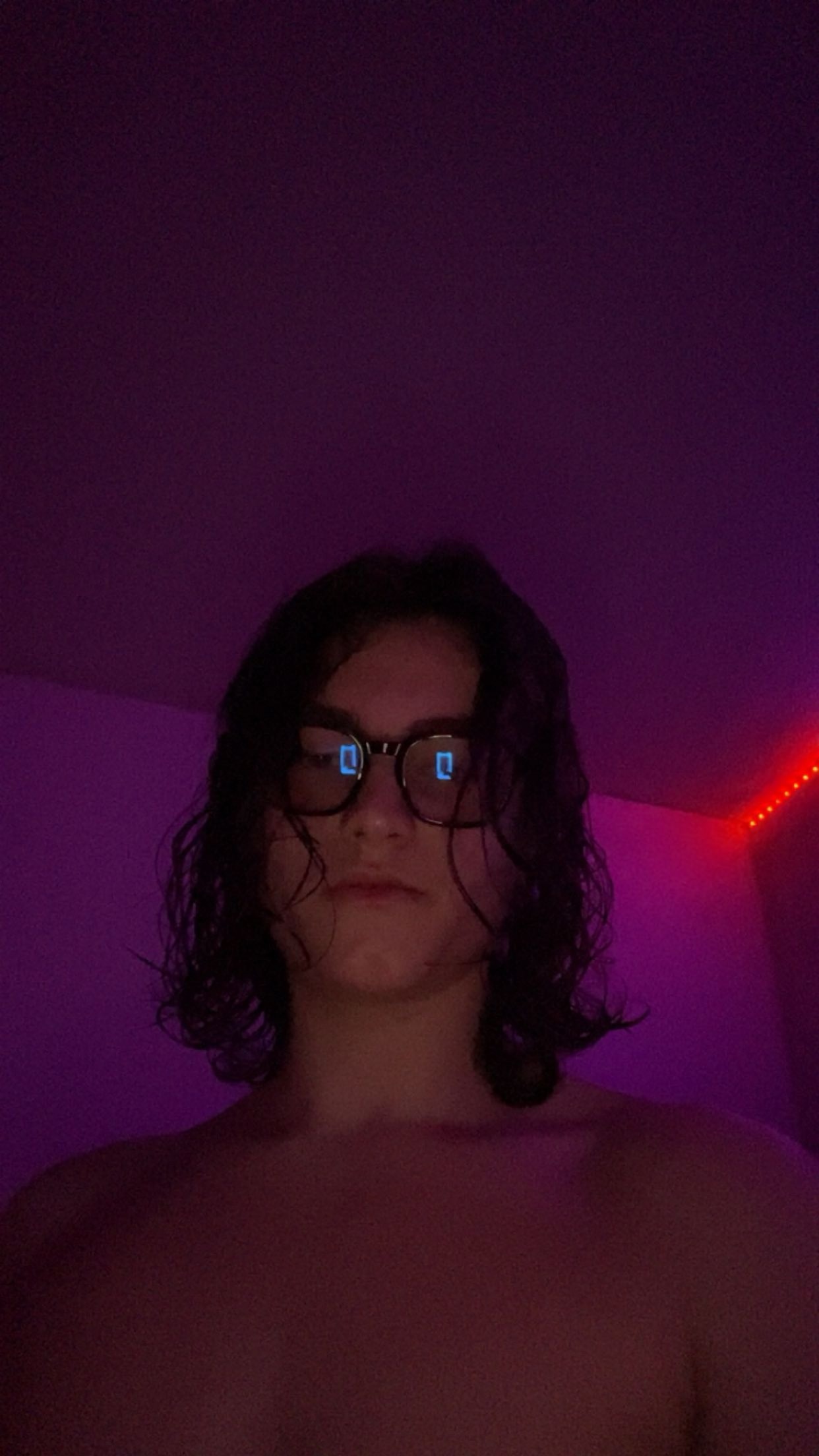 Ylhann - Rossens VD - Vaud | Strip Tease