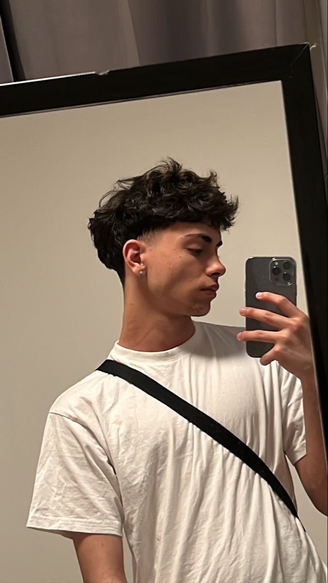 Wayatt - Kappel am Albis - Zurich | Strip Tease