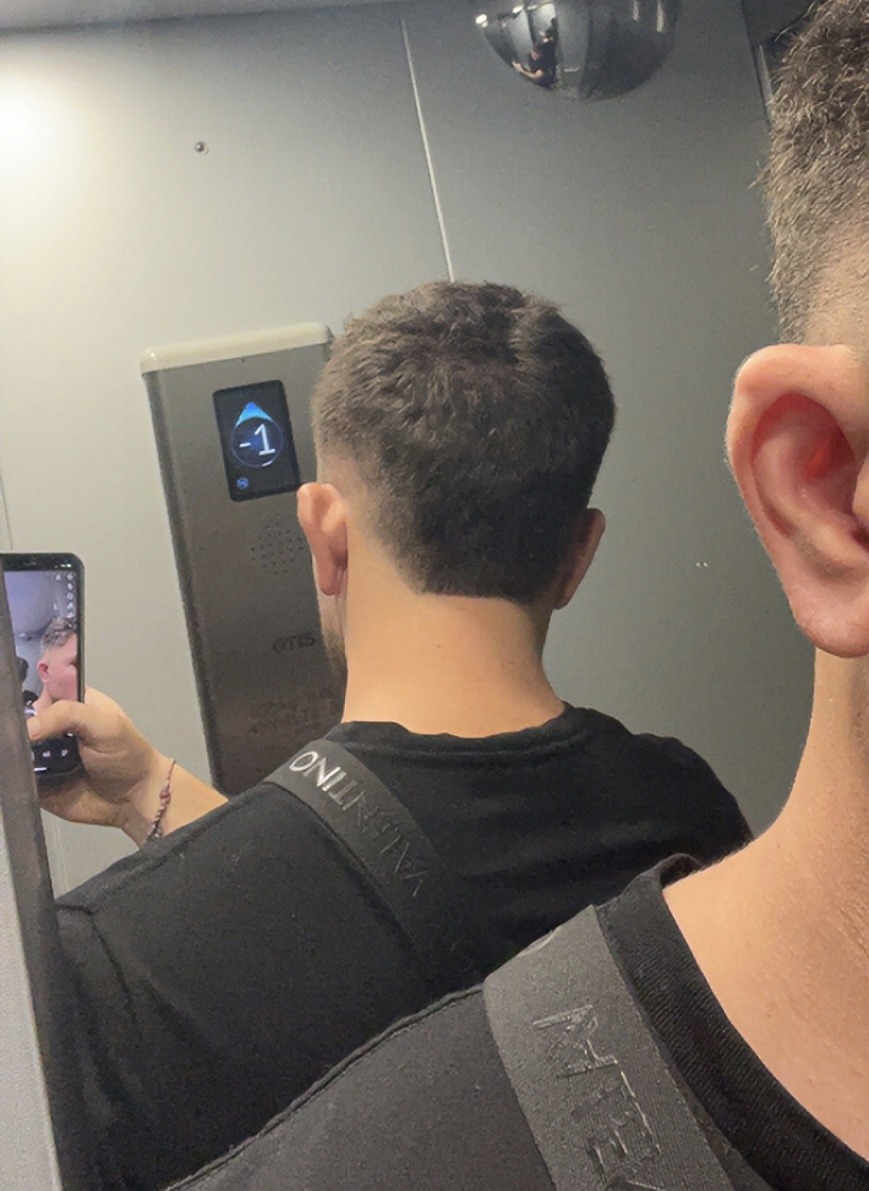 Arthuro - Curio - Tessin | Strip Tease