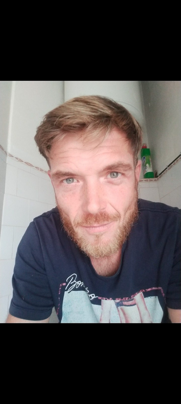 Mouadh - Aarberg - Berne | Strip Tease