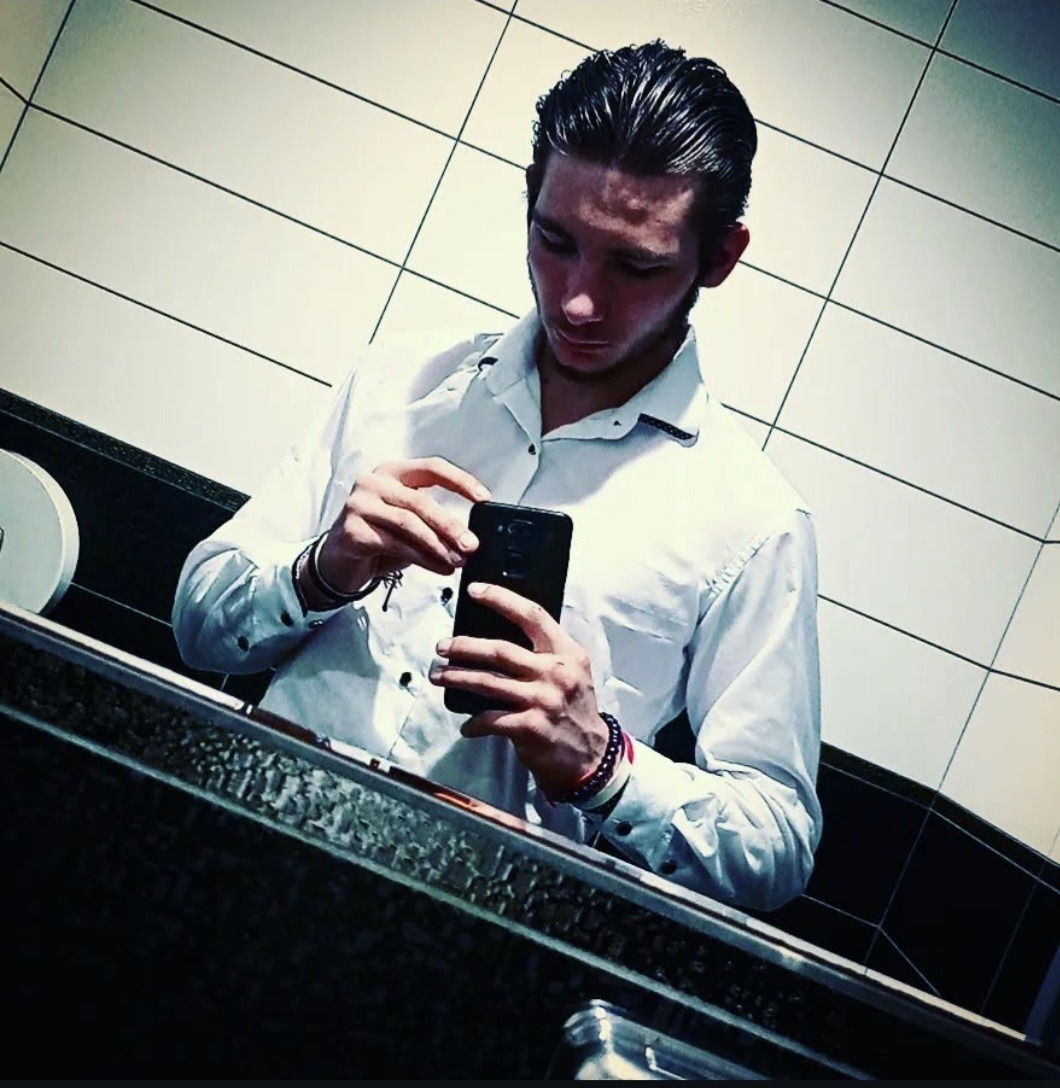 Fayz - Leontica - Tessin | Strip Tease