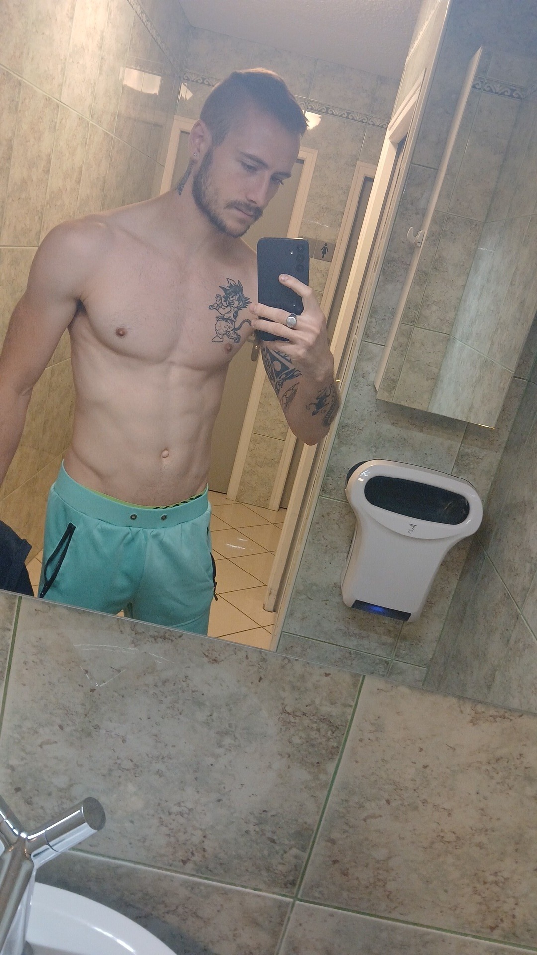 Fabian - Herznach - Argovie | Strip Tease