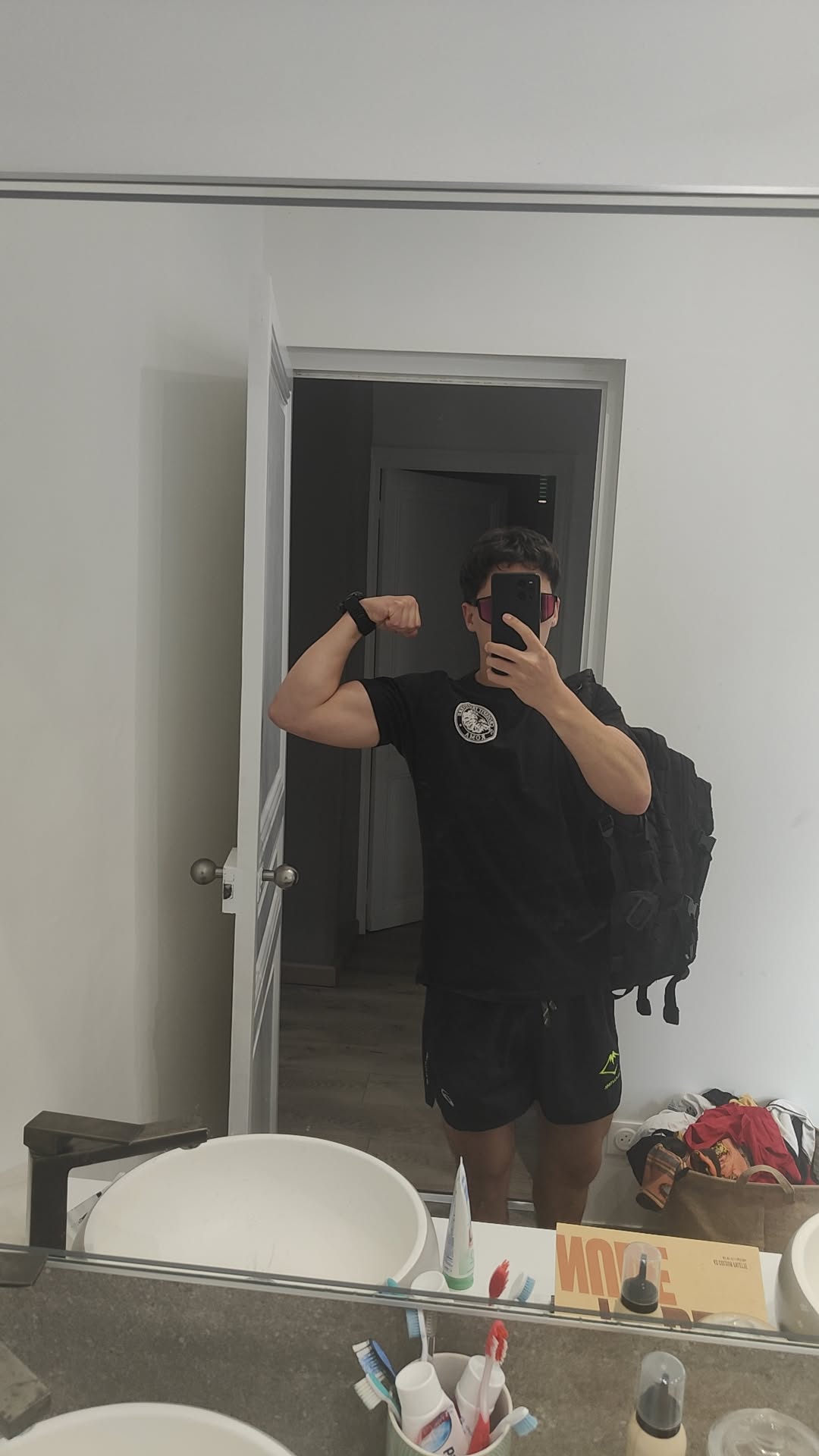 Duane - Prato (Leventina) - Tessin | Strip Tease