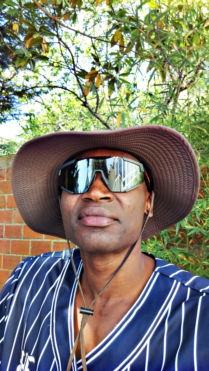 Ishan - Rudolfstetten - Argovie | Strip Tease