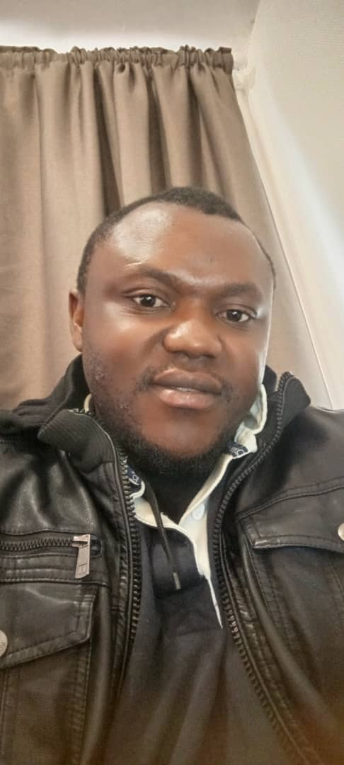 Djemy - Muggio - Tessin | Strip Tease