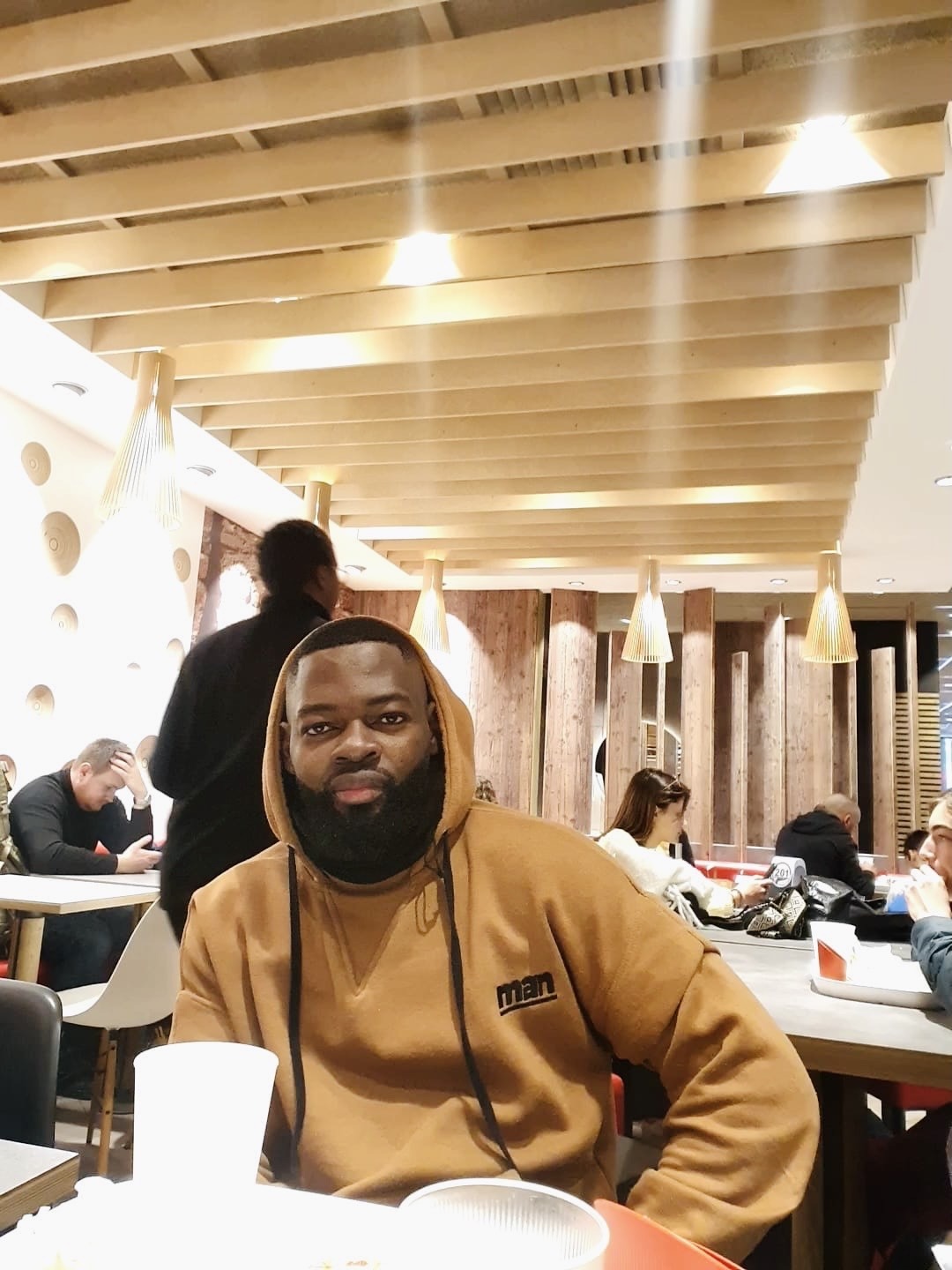 Ilhane - Tenniken - Bâle-Campagne | Strip Tease