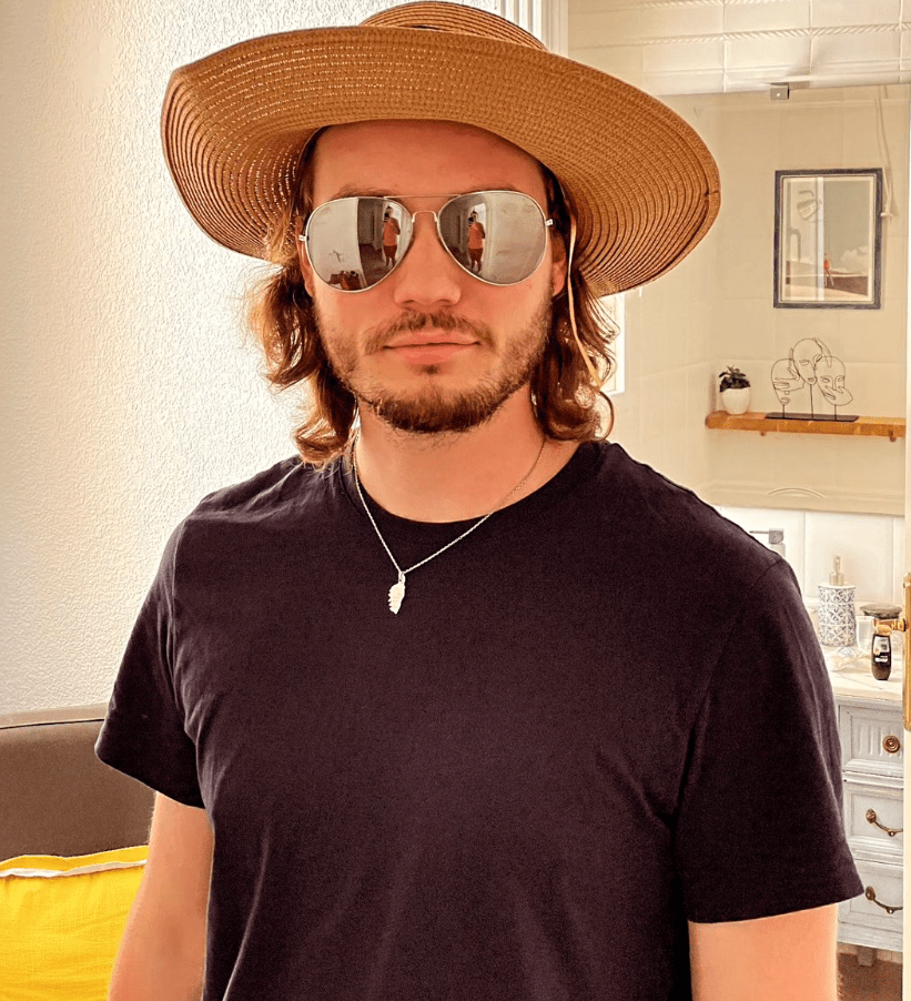 Percy - Sonvico - Tessin | Strip Tease